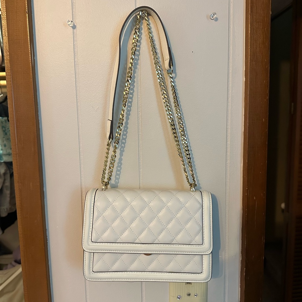Elegant White Quilted Shoulder Bag